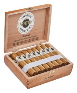 Ashton Magnum cigars, box of 25