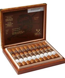 Montecristo Espada Guard cigars, box of 10