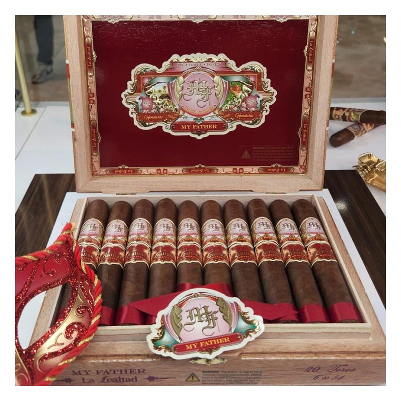 my-father-la-lealtad-robusto-cigars-ll2-pm-1003-open My Father La Lealtad Robusto cigars, box of 20
