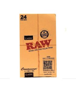 RAW Classic Connoisseur 1 1/4 Rolling Papers with Tips
